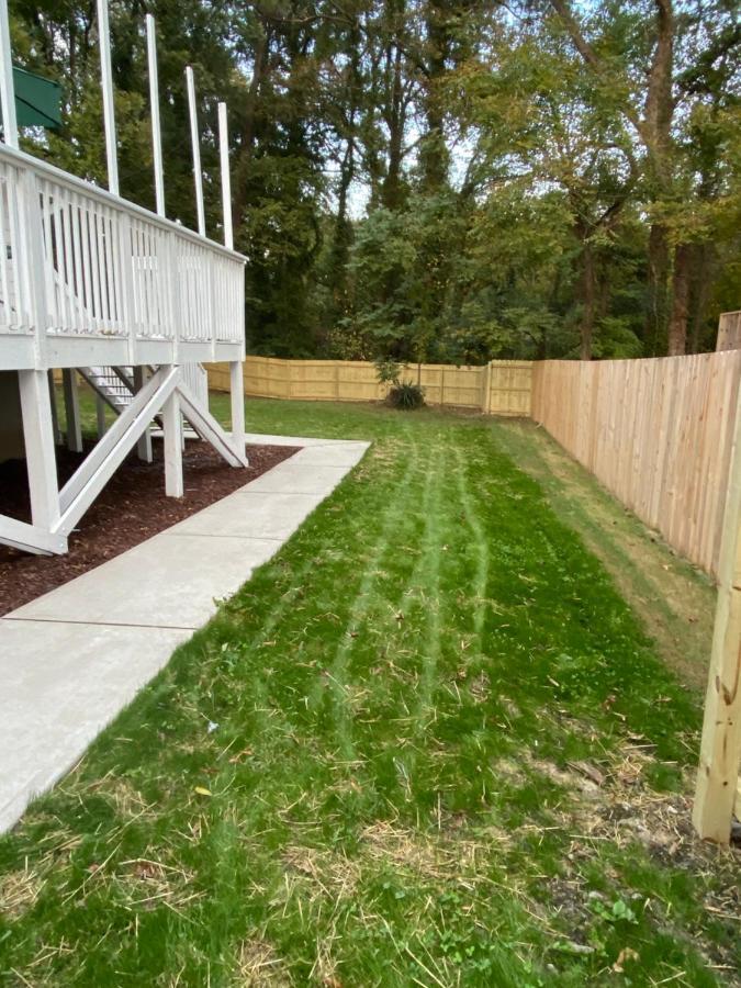 Modern 3-Bedroom, Big Fence Yard, Pets Stay Free Durham Exteriör bild