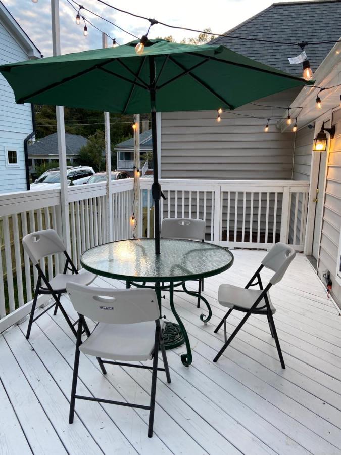 Modern 3-Bedroom, Big Fence Yard, Pets Stay Free Durham Exteriör bild