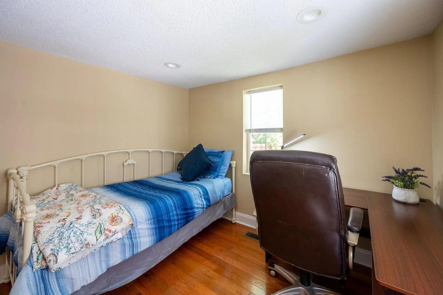 Modern 3-Bedroom, Big Fence Yard, Pets Stay Free Durham Exteriör bild
