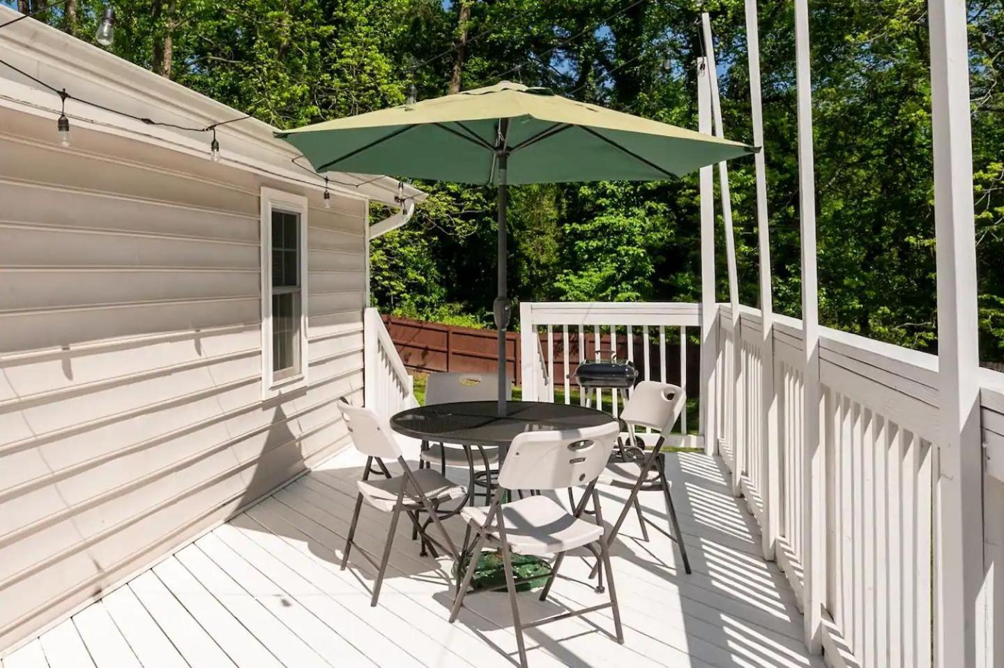 Modern 3-Bedroom, Big Fence Yard, Pets Stay Free Durham Exteriör bild