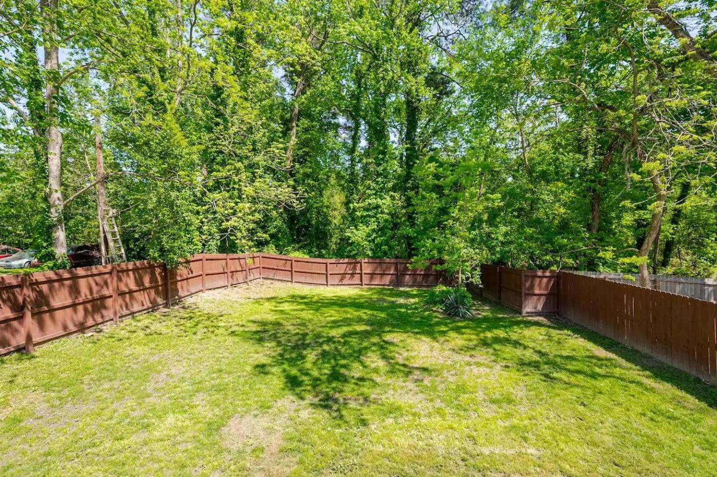 Modern 3-Bedroom, Big Fence Yard, Pets Stay Free Durham Exteriör bild