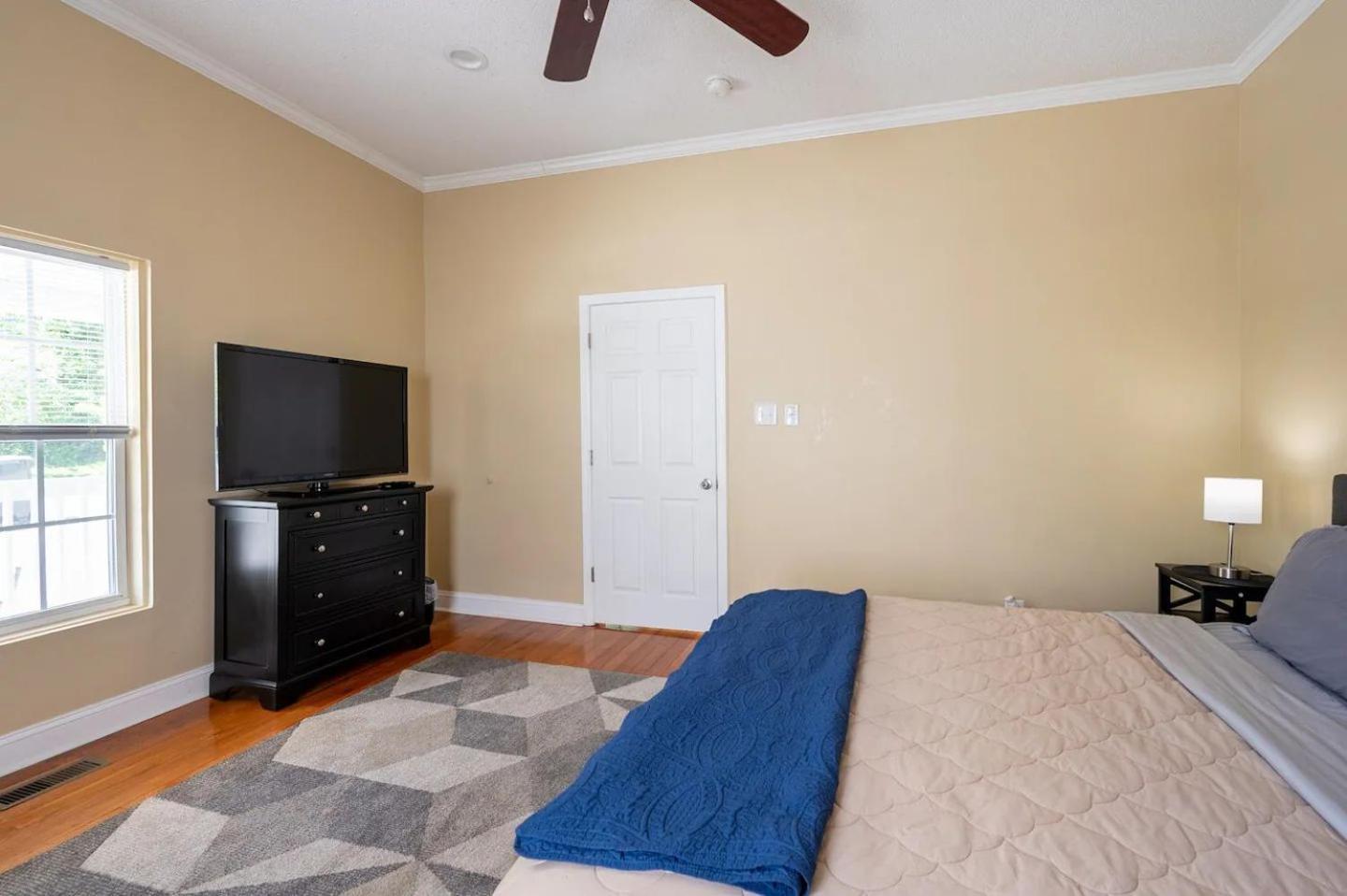 Modern 3-Bedroom, Big Fence Yard, Pets Stay Free Durham Exteriör bild